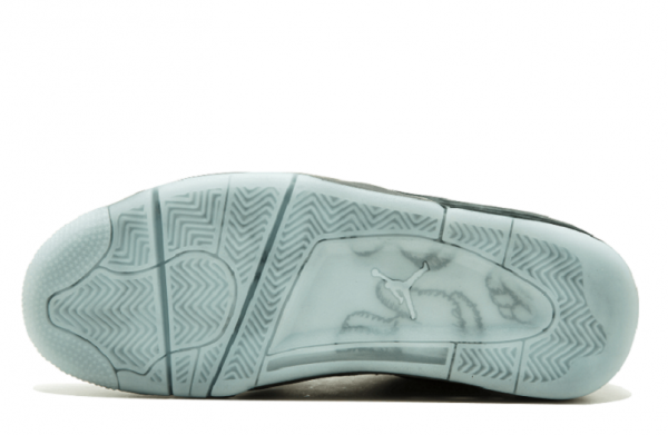 kaws ua