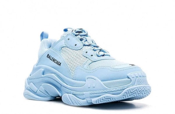 Ua balenciaga triple s on sale